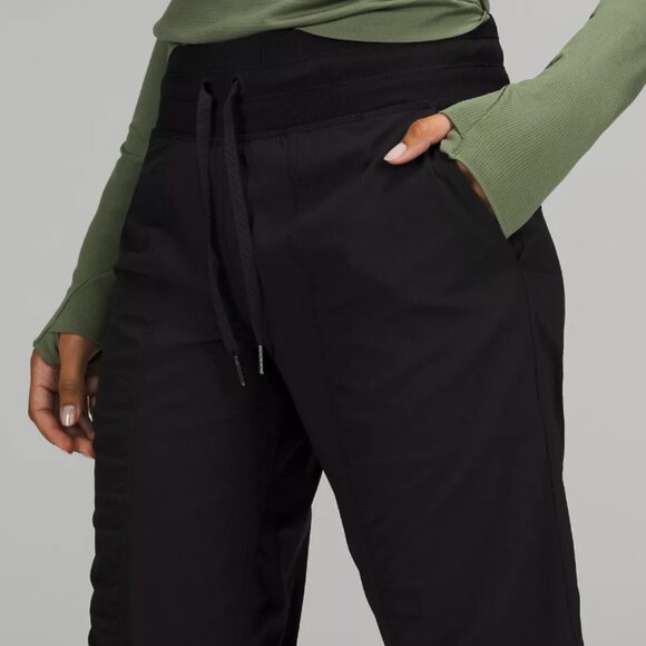 Lululemon Dance Studio Jogger in Black Size 4 - Picture 2 of 5